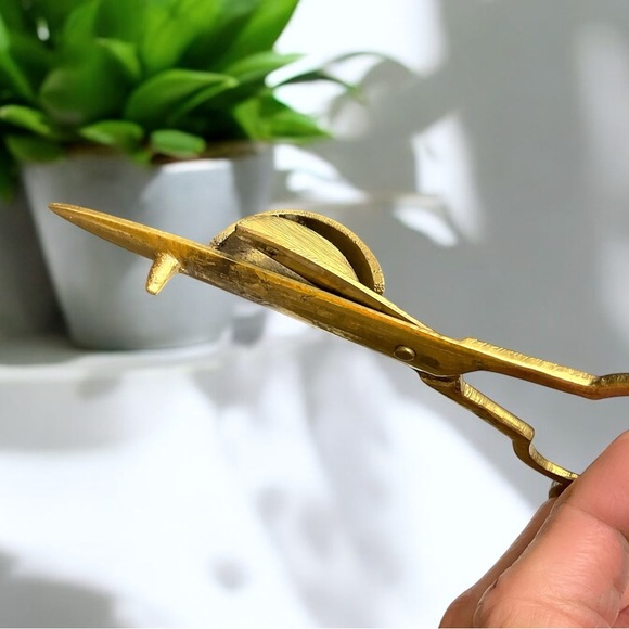 10 Antique Brass Collectibles W/Unique Candle Trimmer - Picture 3 of 14